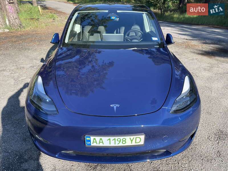Внедорожник / Кроссовер Tesla Model Y 2023 в Киеве