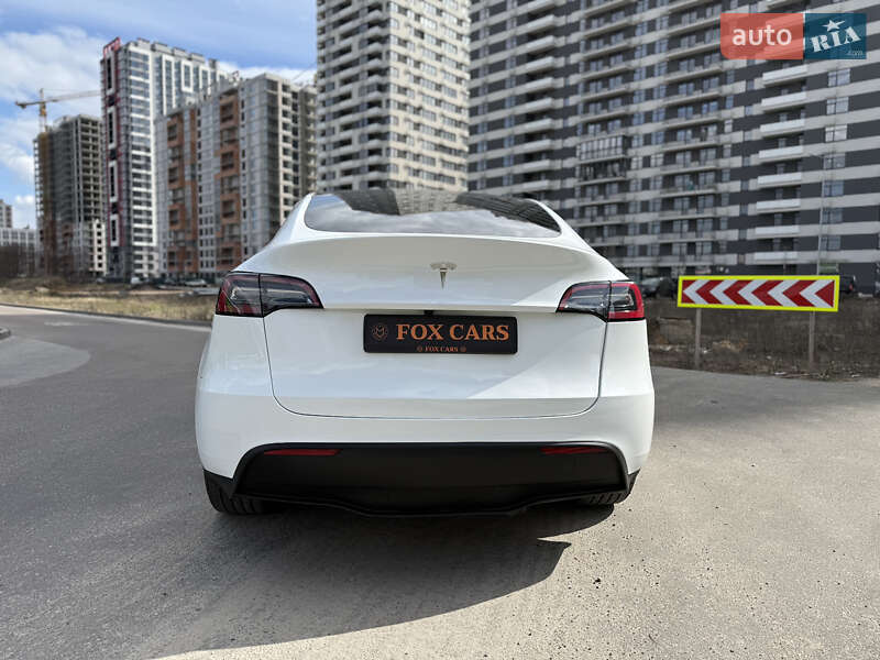 Внедорожник / Кроссовер Tesla Model Y 2023 в Киеве