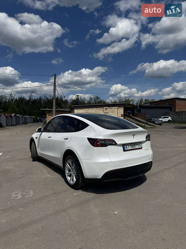 Позашляховик / Кросовер Tesla Model Y 2021 в Києві