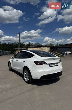 Внедорожник / Кроссовер Tesla Model Y 2021 в 