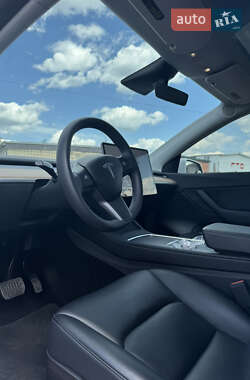 Внедорожник / Кроссовер Tesla Model Y 2021 в 