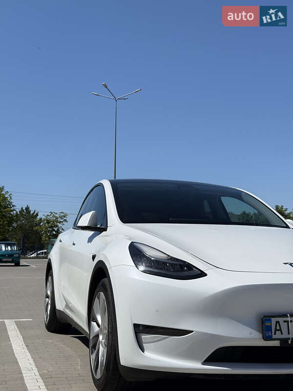 Внедорожник / Кроссовер Tesla Model Y 2021 в Долине