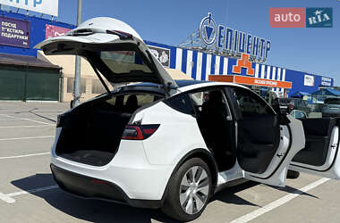 Внедорожник / Кроссовер Tesla Model Y 2021 в 