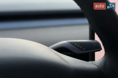Внедорожник / Кроссовер Tesla Model Y 2022 в 