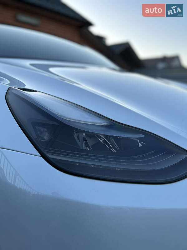 Позашляховик / Кросовер Tesla Model Y 2022 в Києві