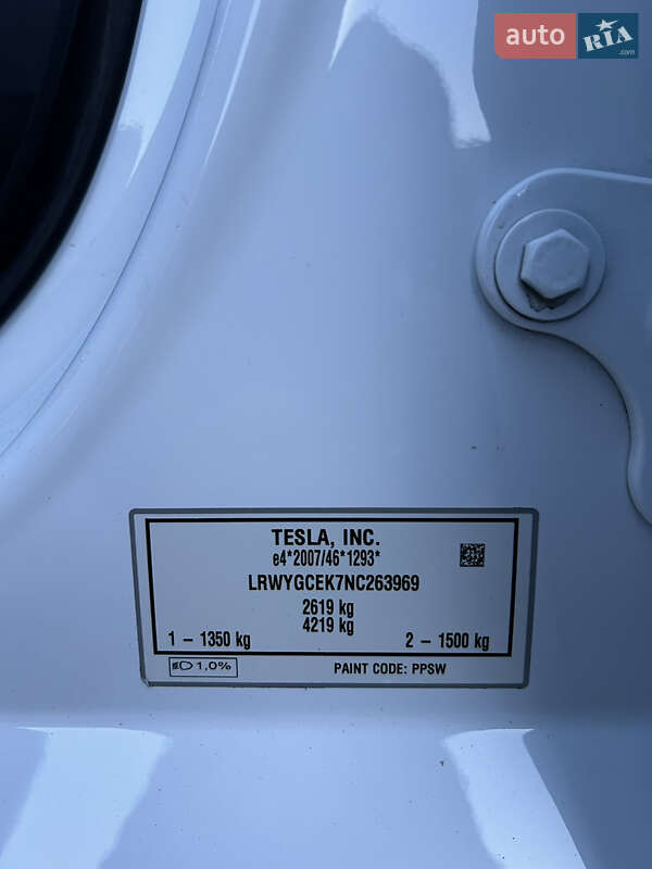Позашляховик / Кросовер Tesla Model Y 2022 в Києві