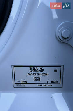 Внедорожник / Кроссовер Tesla Model Y 2022 в 