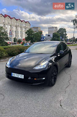 Внедорожник / Кроссовер Tesla Model Y 2023 в Киеве