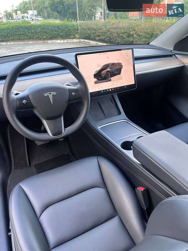 Позашляховик / Кросовер Tesla Model Y 2023 в Києві