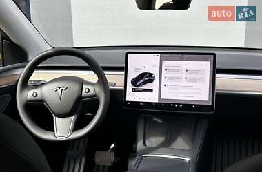 Внедорожник / Кроссовер Tesla Model Y 2024 в 