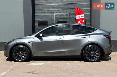 Внедорожник / Кроссовер Tesla Model Y 2024 в 