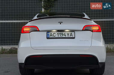 Внедорожник / Кроссовер Tesla Model Y 2023 в 