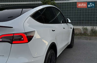 Внедорожник / Кроссовер Tesla Model Y 2023 в 