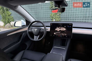 Внедорожник / Кроссовер Tesla Model Y 2023 в 