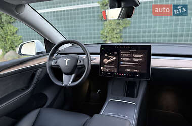 Внедорожник / Кроссовер Tesla Model Y 2023 в 