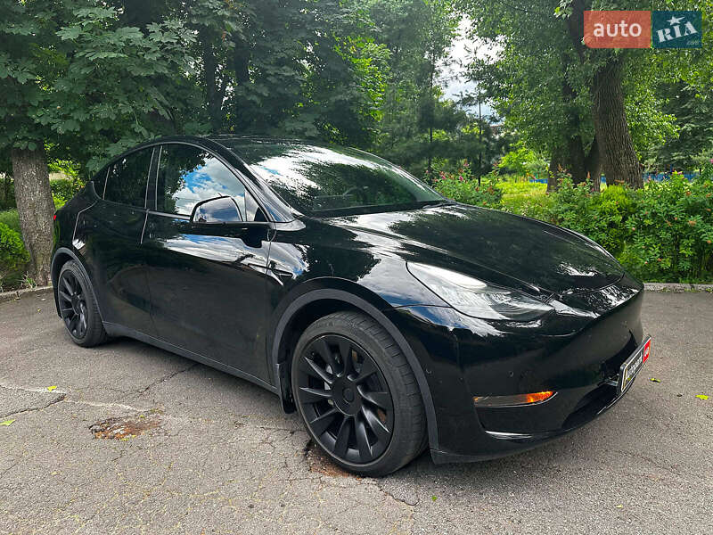 Внедорожник / Кроссовер Tesla Model Y 2021 в Киеве