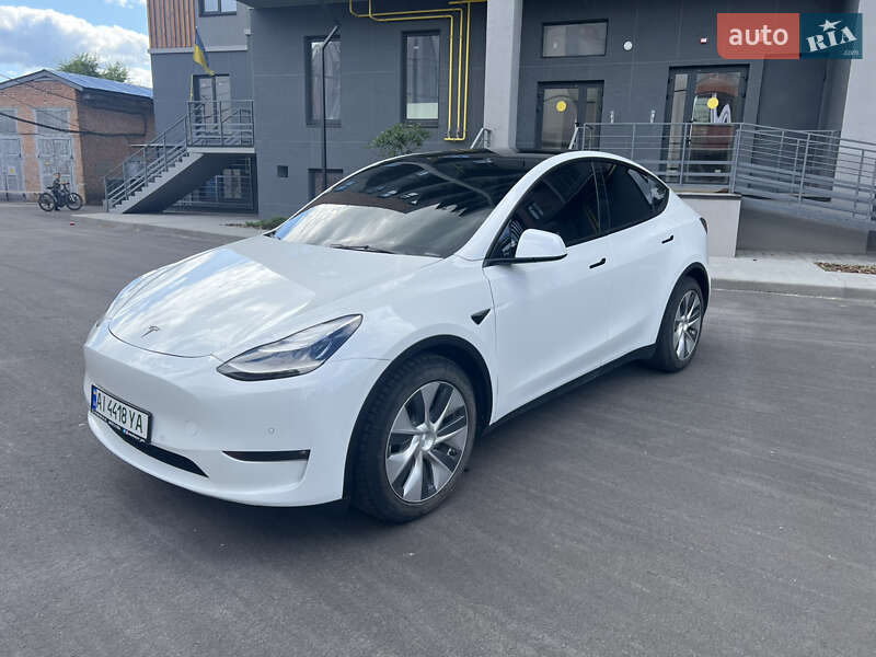 Внедорожник / Кроссовер Tesla Model Y 2021 в 