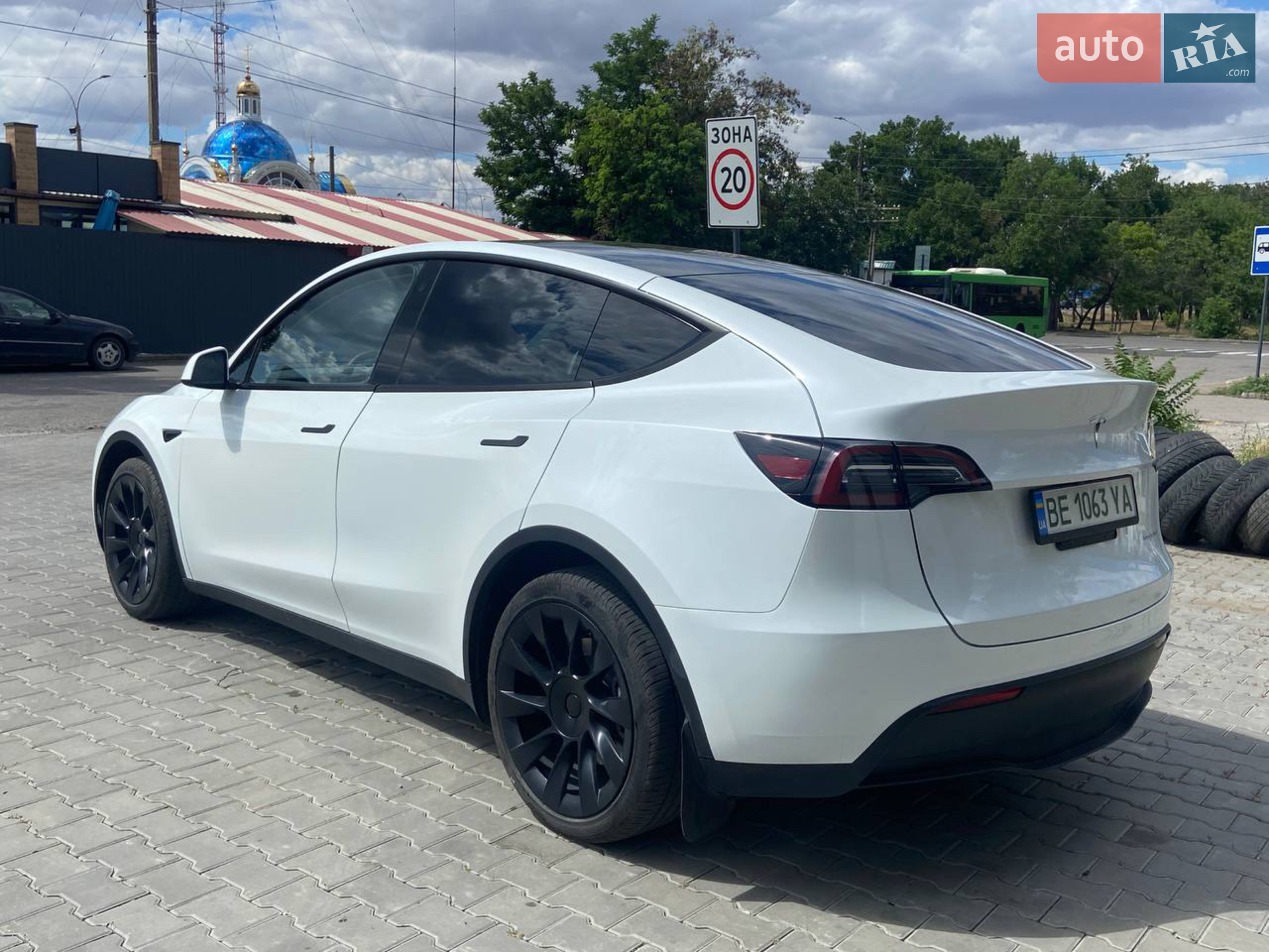 2023 Tesla Model Y - мініатюра 2