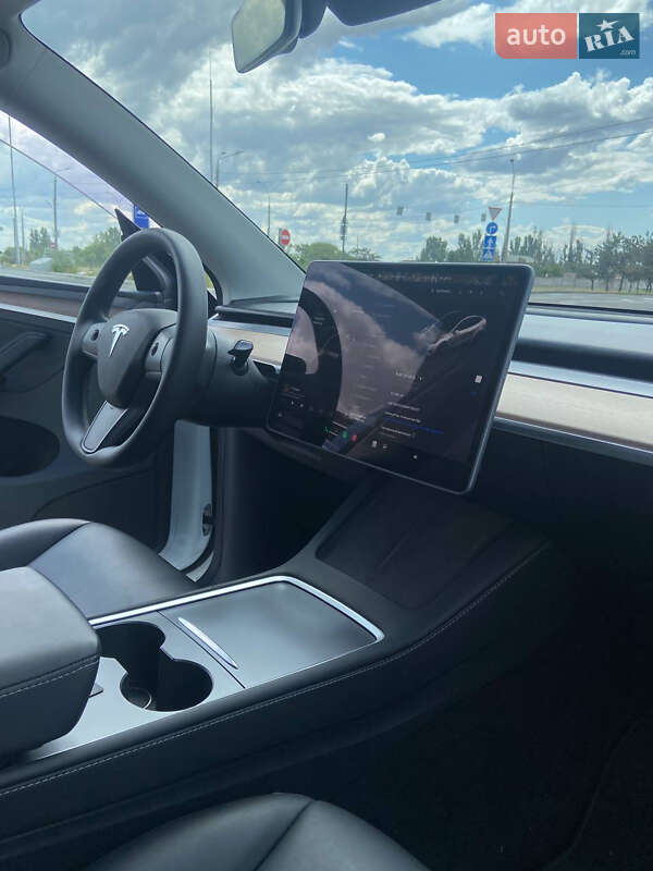 Внедорожник / Кроссовер Tesla Model Y 2023 в Николаеве