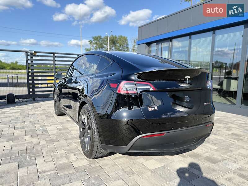 Внедорожник / Кроссовер Tesla Model Y 2021 в Ровно