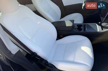 Внедорожник / Кроссовер Tesla Model Y 2021 в 