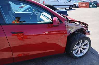 Внедорожник / Кроссовер Tesla Model Y 2022 в 