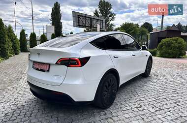 Внедорожник / Кроссовер Tesla Model Y 2021 в 