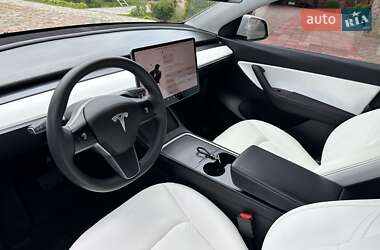 Внедорожник / Кроссовер Tesla Model Y 2021 в 