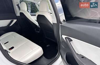 Внедорожник / Кроссовер Tesla Model Y 2021 в 