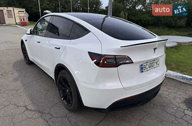 Внедорожник / Кроссовер Tesla Model Y 2021 в 