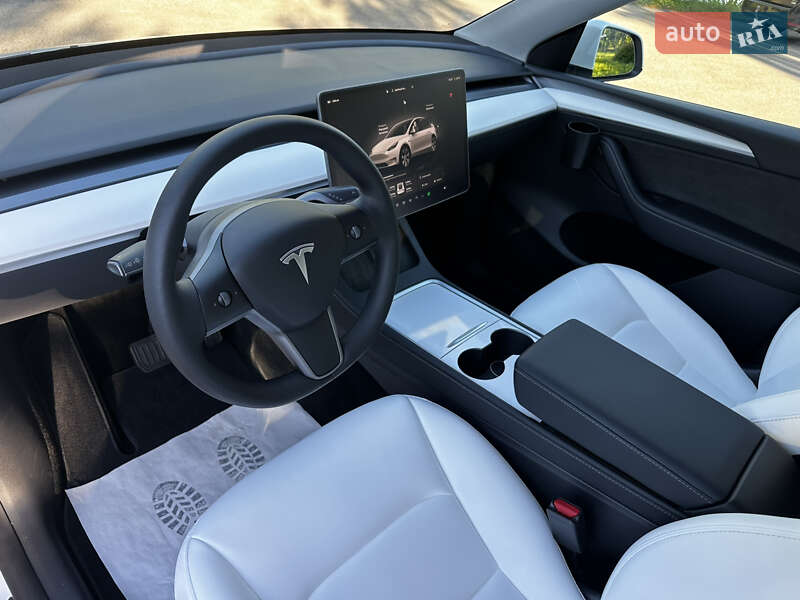 Позашляховик / Кросовер Tesla Model Y 2022 в Рівному