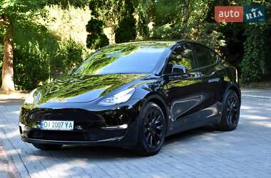 Внедорожник / Кроссовер Tesla Model Y 2021 в 
