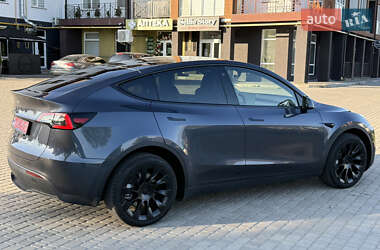 Позашляховик / Кросовер Tesla Model Y 2022 в 