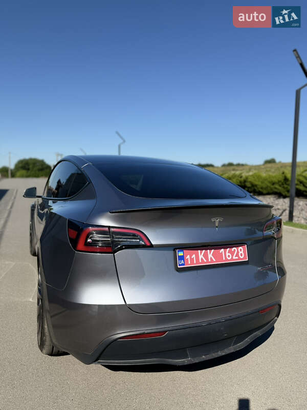 Внедорожник / Кроссовер Tesla Model Y 2024 в Киеве