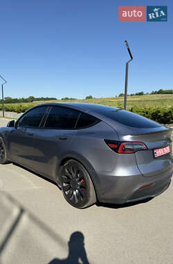 Внедорожник / Кроссовер Tesla Model Y 2024 в 