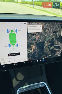 Внедорожник / Кроссовер Tesla Model Y 2024 в 