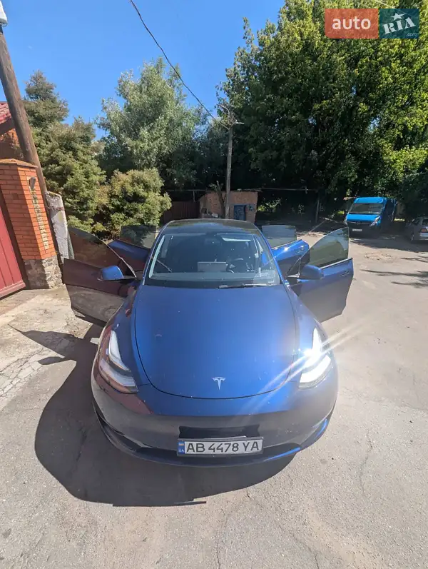 Tesla Model Y 2021