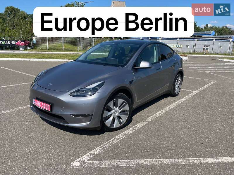 Внедорожник / Кроссовер Tesla Model Y 2023 в Киеве