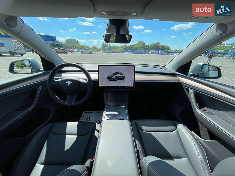 Внедорожник / Кроссовер Tesla Model Y 2023 в Киеве