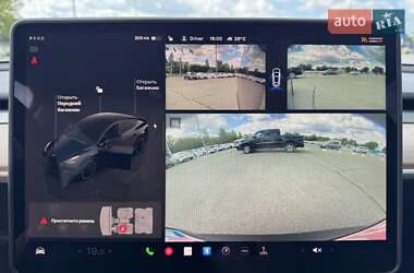 Внедорожник / Кроссовер Tesla Model Y 2024 в 