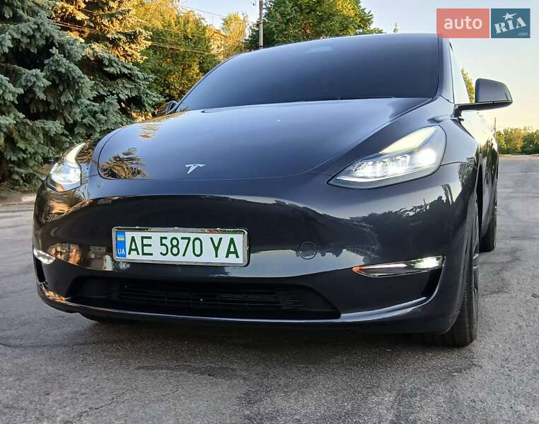 Внедорожник / Кроссовер Tesla Model Y 2024 в 