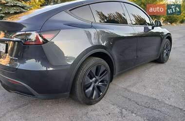 Внедорожник / Кроссовер Tesla Model Y 2024 в 