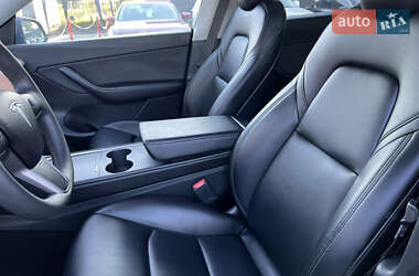 Внедорожник / Кроссовер Tesla Model Y 2022 в 