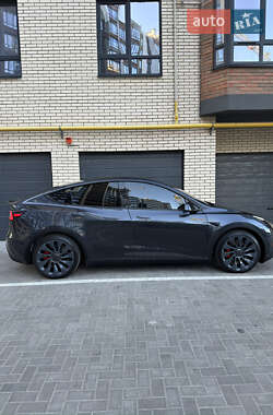 Внедорожник / Кроссовер Tesla Model Y 2024 в 