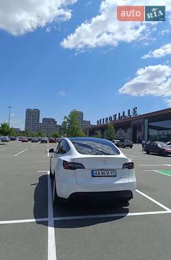 Внедорожник / Кроссовер Tesla Model Y 2023 в 