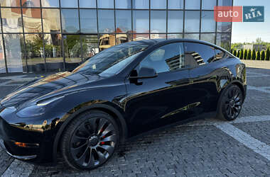 Внедорожник / Кроссовер Tesla Model Y 2021 в 