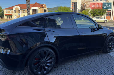 Внедорожник / Кроссовер Tesla Model Y 2021 в 
