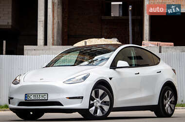 Позашляховик / Кросовер Tesla Model Y 2021 в 