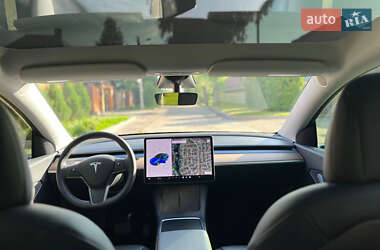 Внедорожник / Кроссовер Tesla Model Y 2021 в 