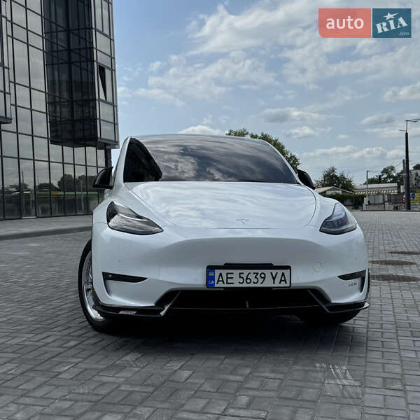 Внедорожник / Кроссовер Tesla Model Y 2022 в Днепре